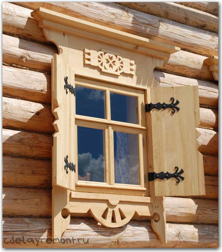 Оригинальные окна для дома из бруса