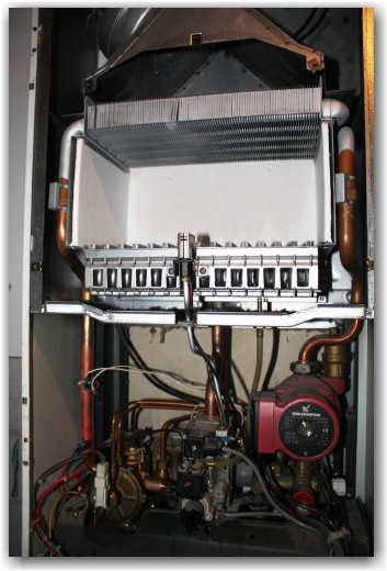 combi-boiler-combination-1238027-l[1]